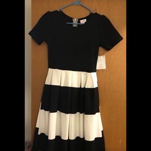 Lularoe Amelia Dress